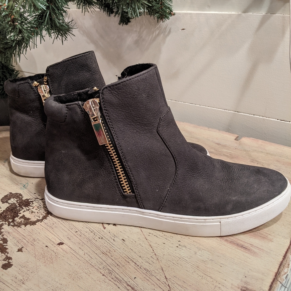 Kenneth Cole New York Kiera Zip Sneakers